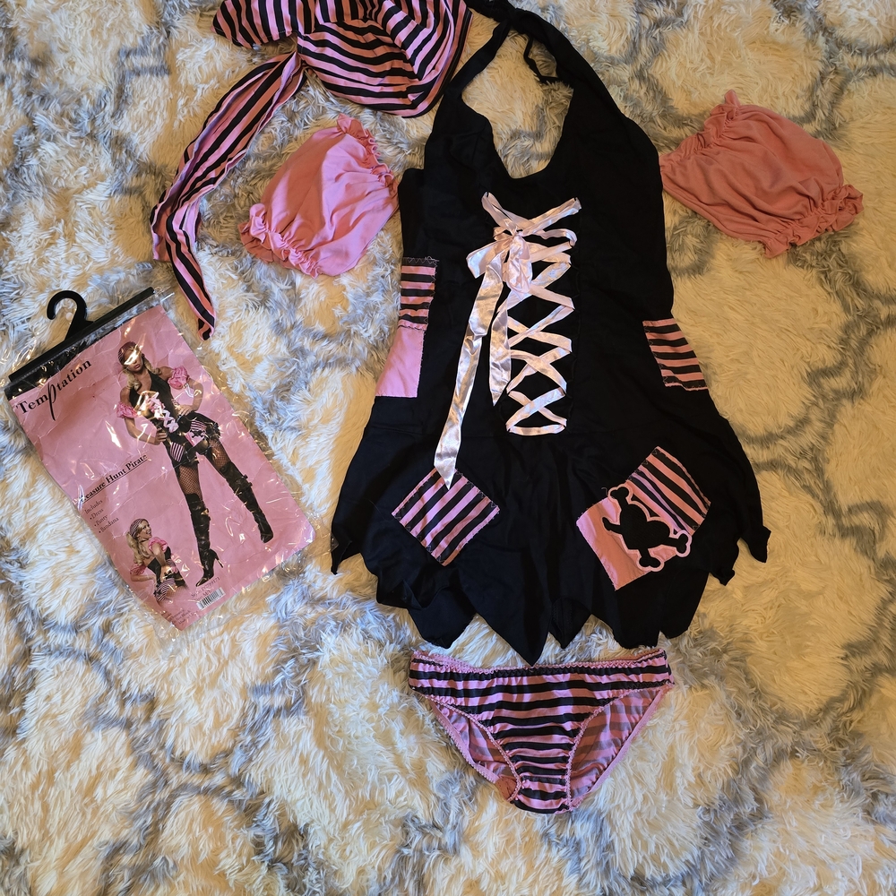 Halloween Pirate Womans Costume